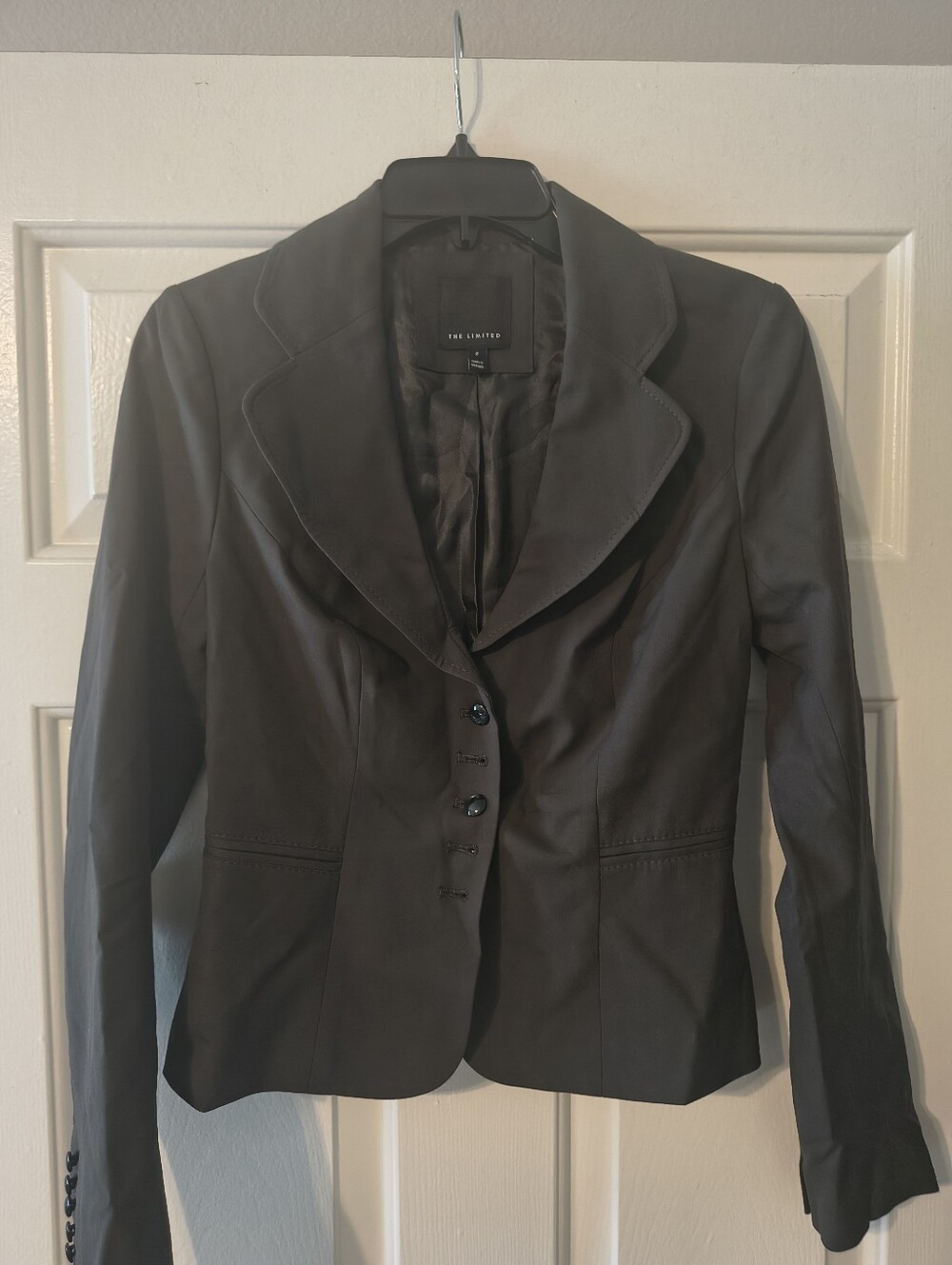 The Limited Black Blazer Size 2 – Classic Fitted Jacket